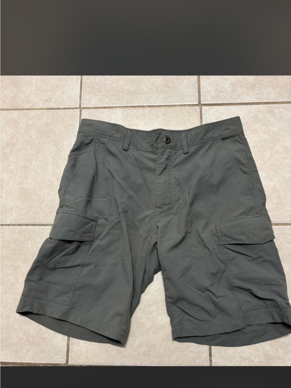 Patagonia Cargo Shorts - Lightweight Utility Style size 32